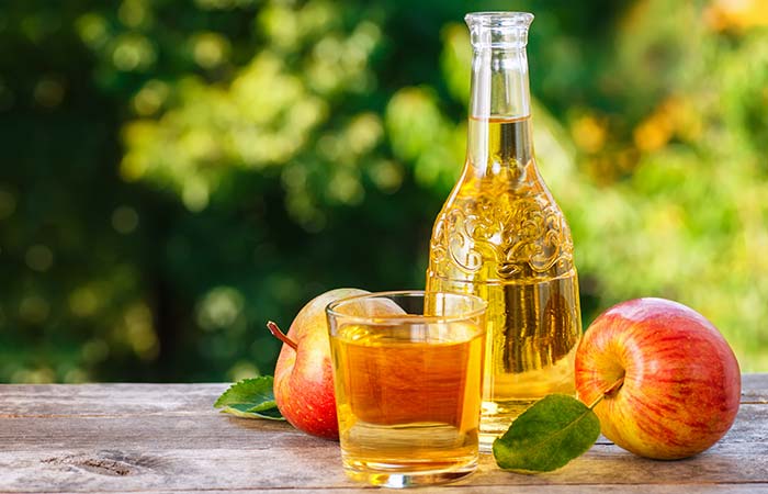 2. Apple Cider Vinegar For Facial Scars